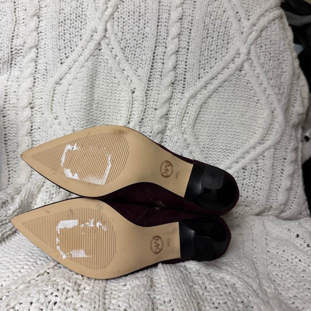 Michael Kors Clara Pointed Toe Ankle Boot Size 7.5 - Picture 5 of 10